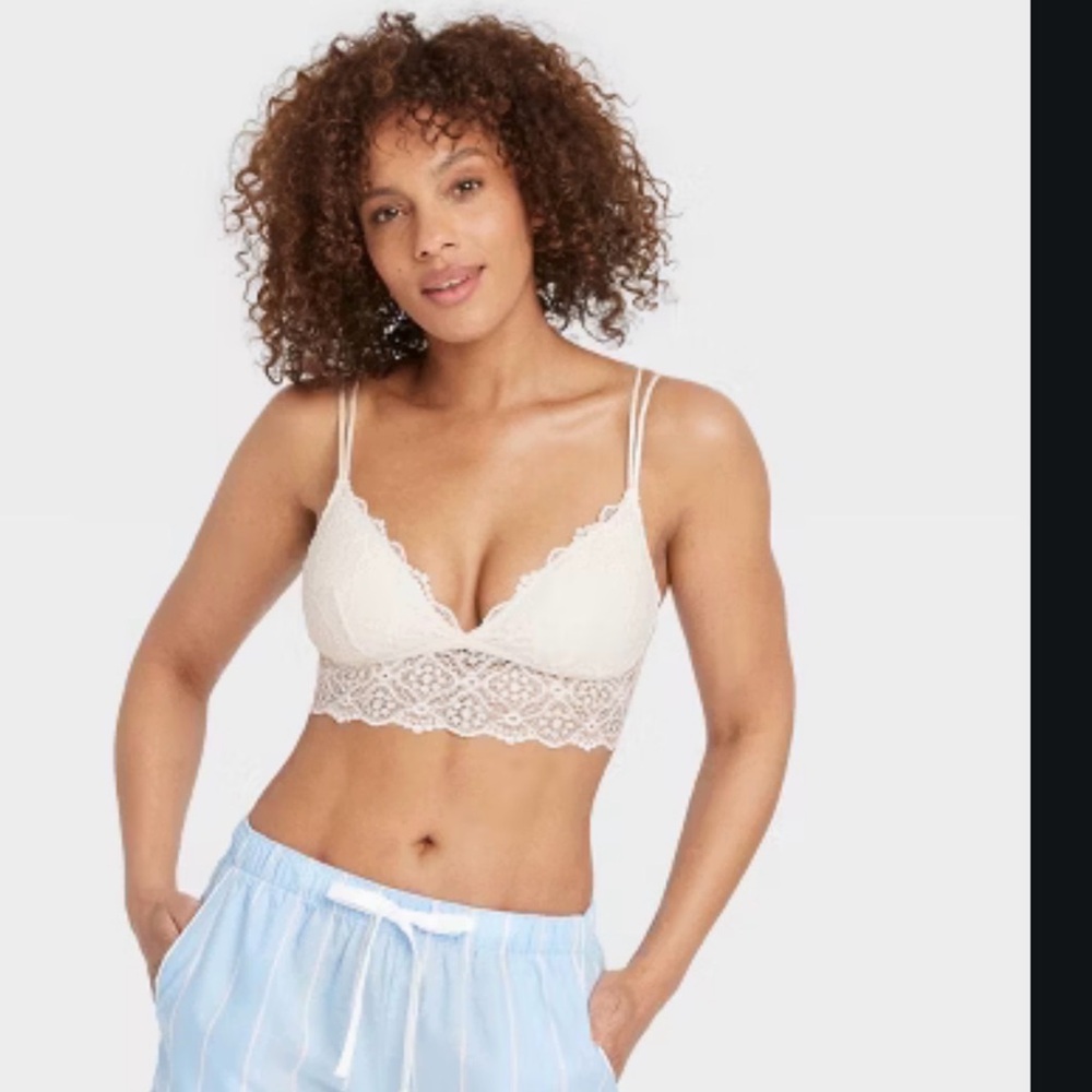 Auden Lace Padded Bralette - Picture 2 of 9